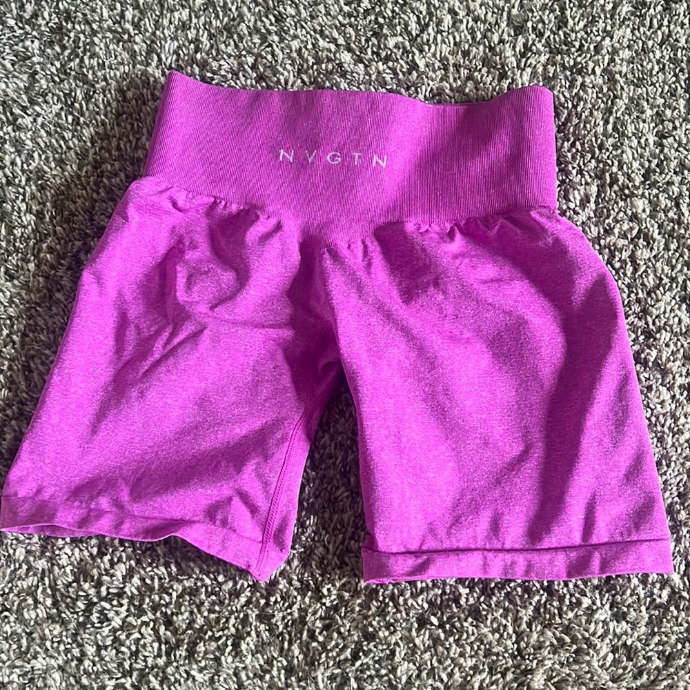 nvgtn solid seamless shorts size small, only worn once!
